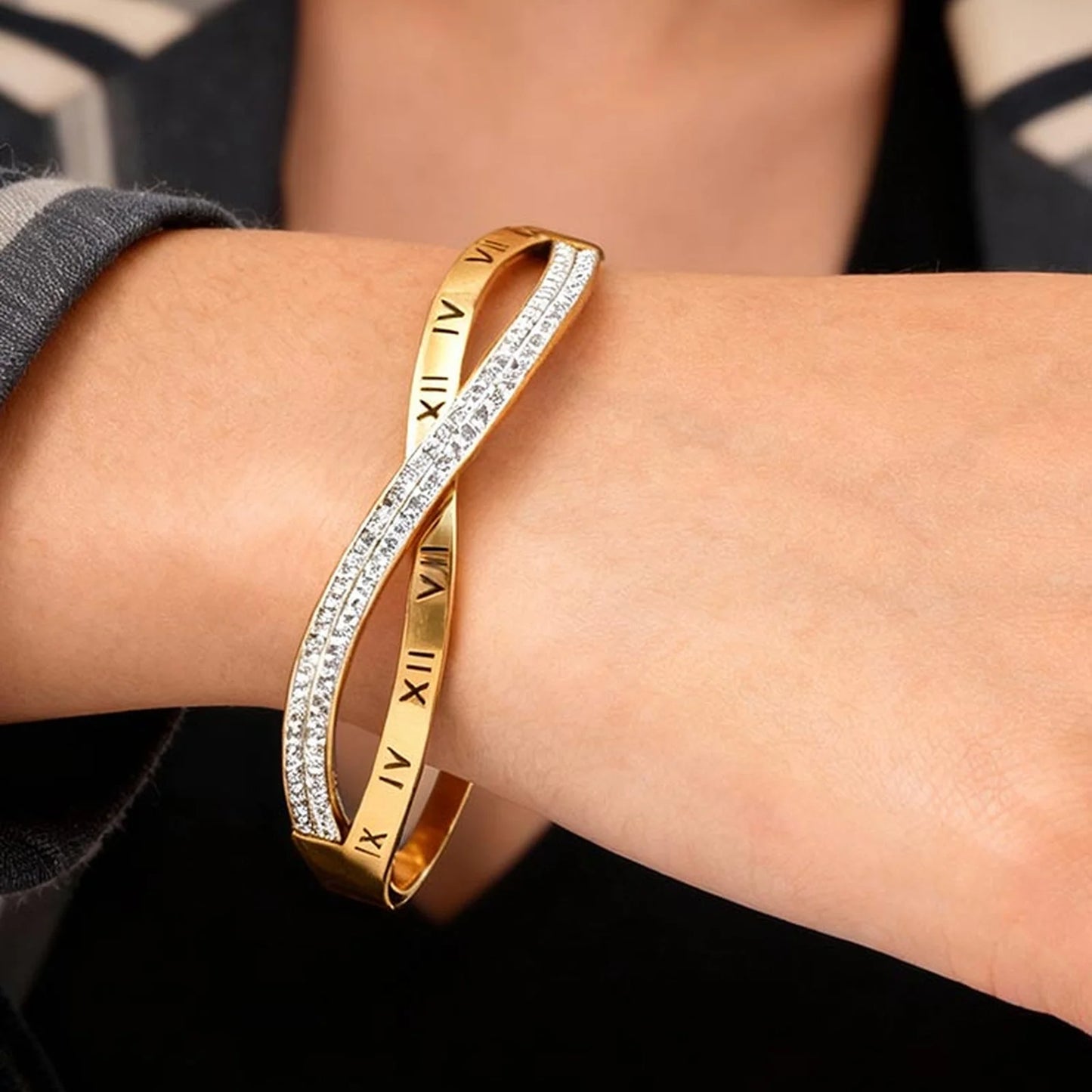 Trendy Classic Crossed Cubic Zircon Bracelets for Women Stainless Steel Layered Roman Numeral Bangles Luxury Jewelry Gift